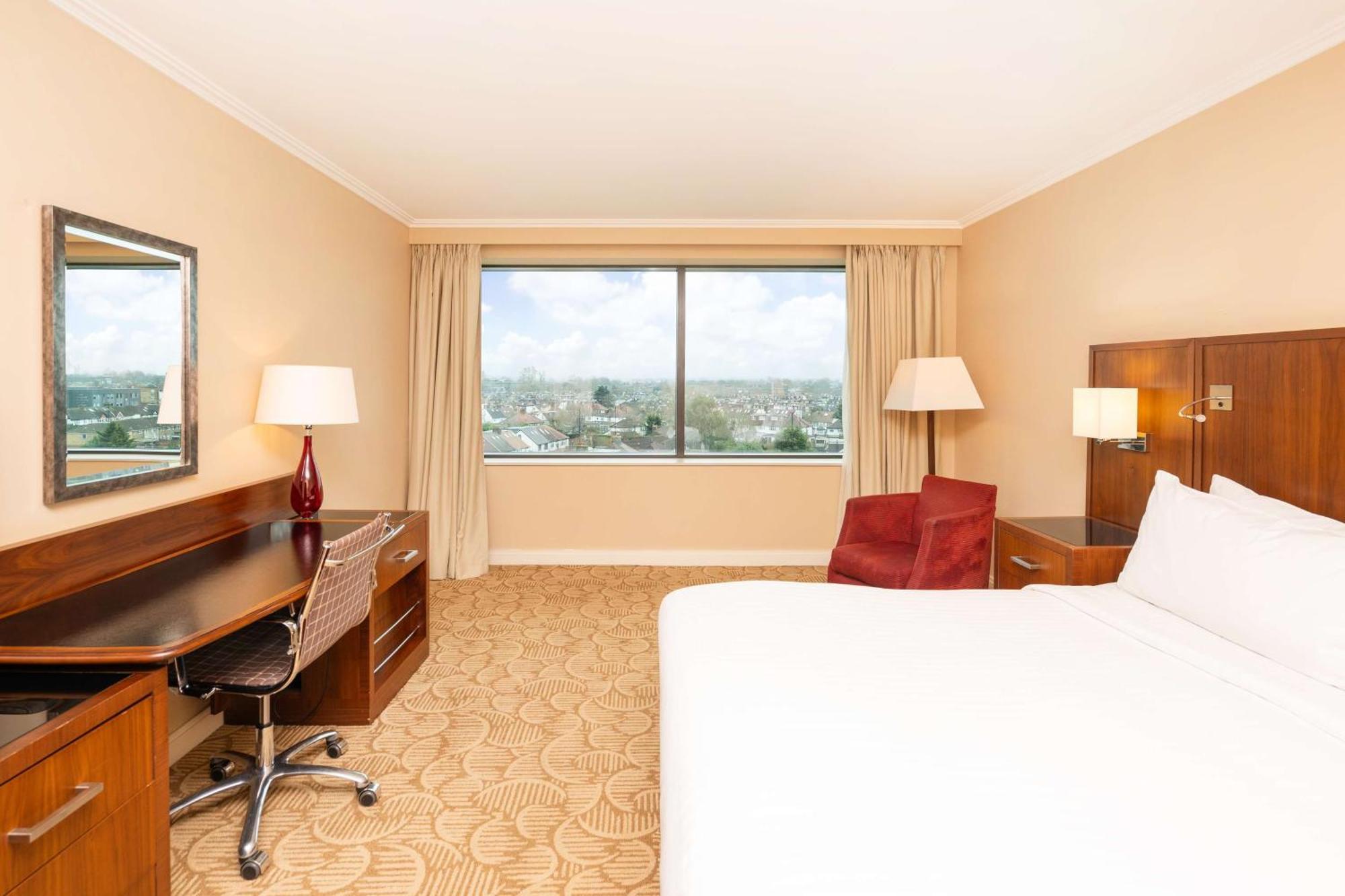 London Twickenham Stadium Hotel, A Member Of Radisson Individuals Exterior photo