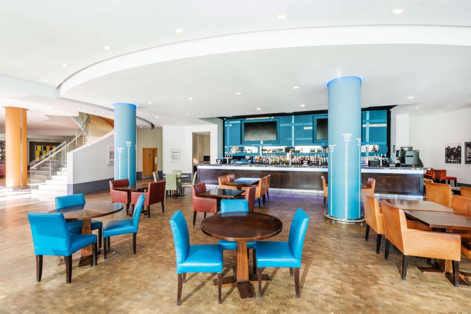 London Twickenham Stadium Hotel, A Member Of Radisson Individuals Exterior photo